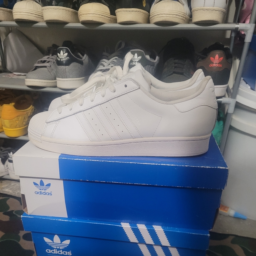 Adidas superstar white